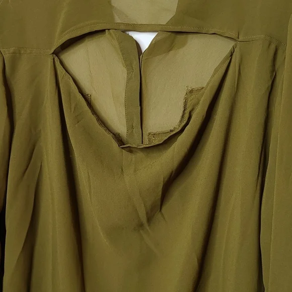 Glam Dollz embellished cross button down shirt Lg - Picture 6 of 7